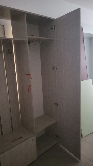 Шкаф в прихожую  с зеркалом