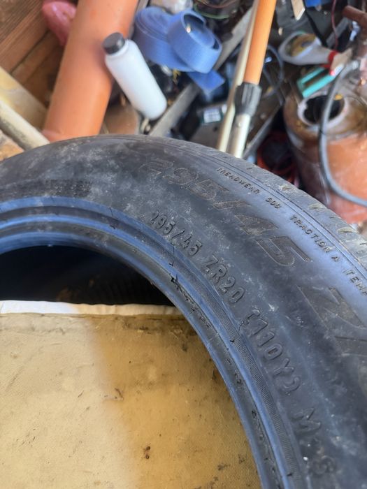 295/45/20 Pirelli skorpion