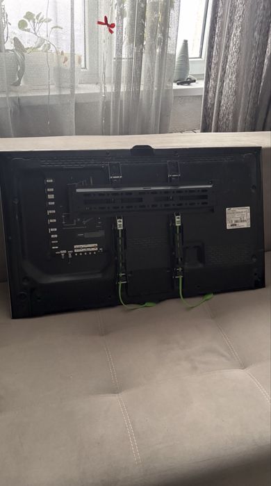 Самсунг LED-телевизор