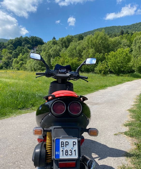 Продавам Aprilia Sr
