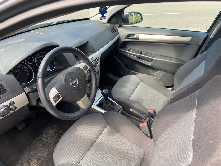 Opel Astra H 1.6 benzina