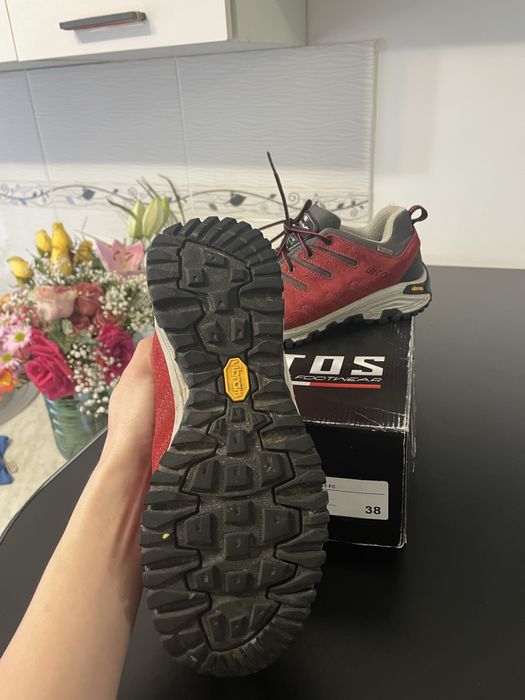 Vand adidasi Semighete Lytos Waterproof marimea 38