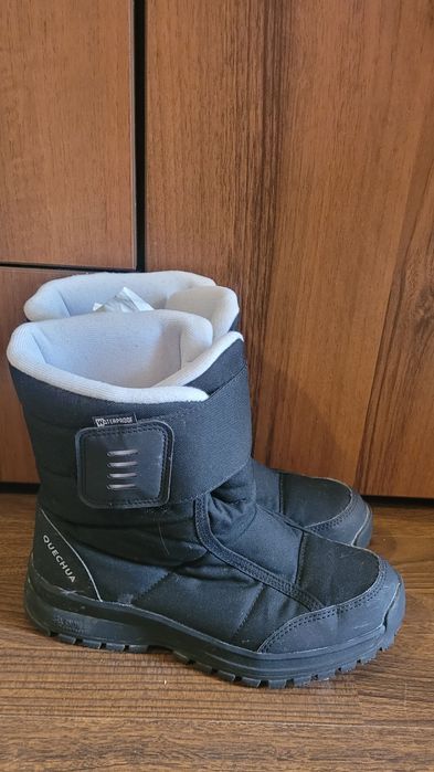 Cizme marca Quechua Decathlon unisex nr 37