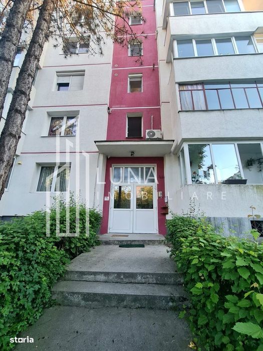 Apartament decomandat cu 3 camere de vânzare | Tudor
