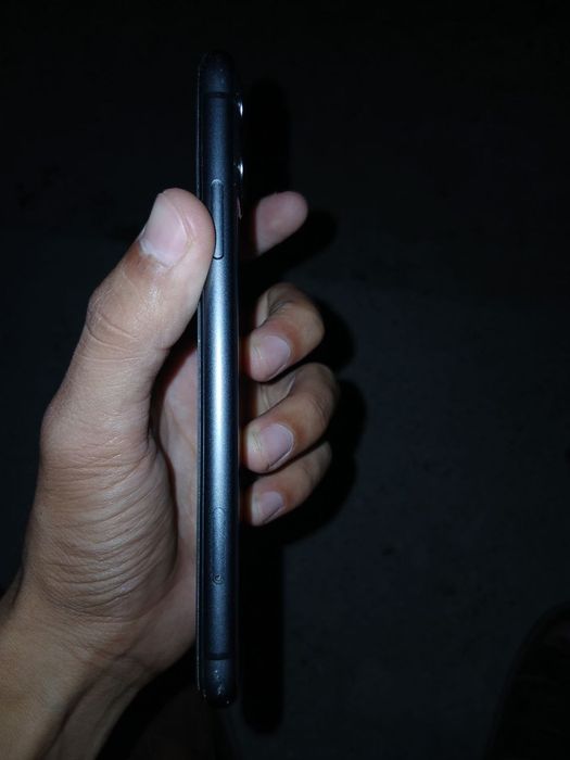 Iphone 11 srochni sotiladi