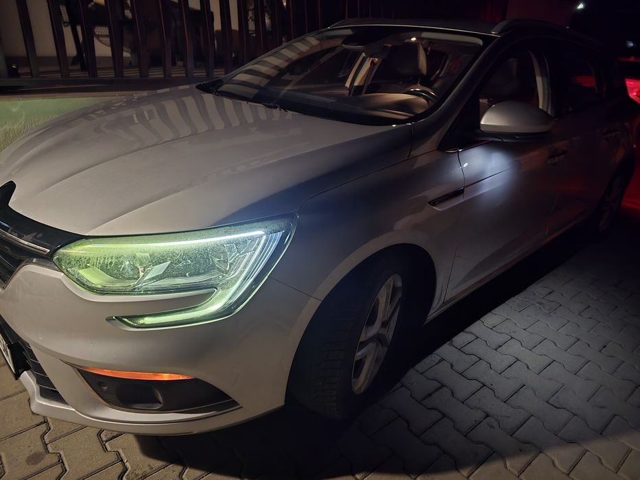 Vând sau schimb Megane 2018