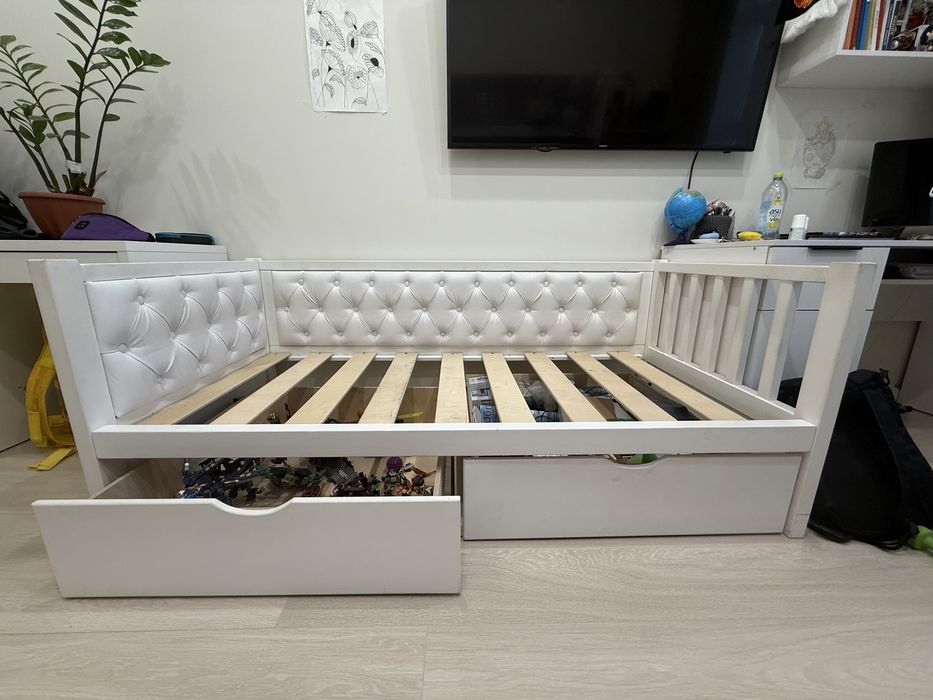 Кровать односпальная