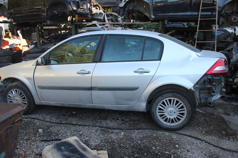 РЕНО МЕГАН 1.9 dCI , 2008 г. – САМО НА ЧАСТИ