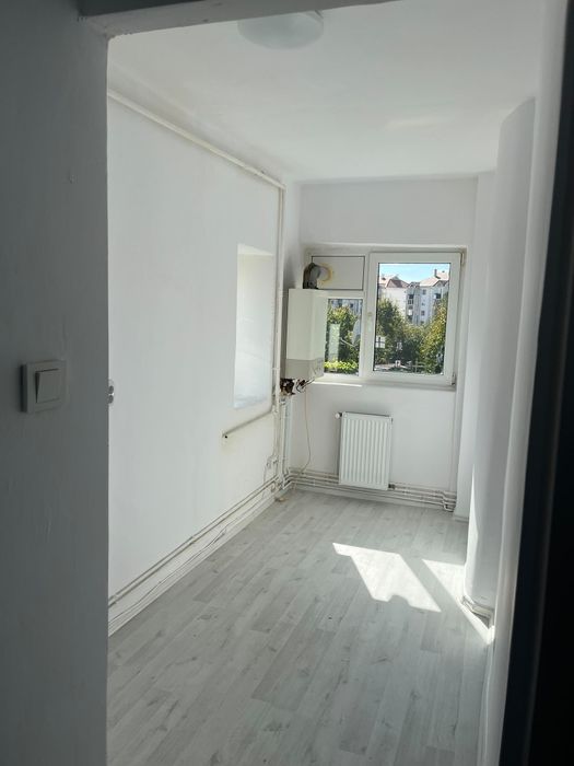 se vinde garsonieră Bărăgan