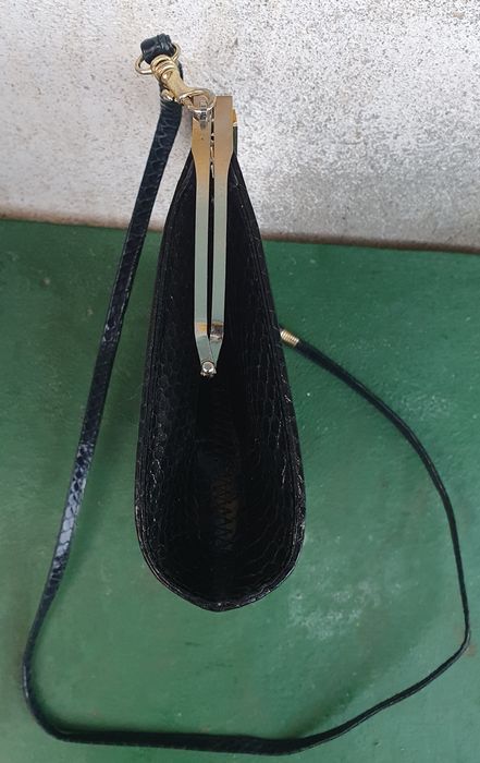Geanta piele lacuita