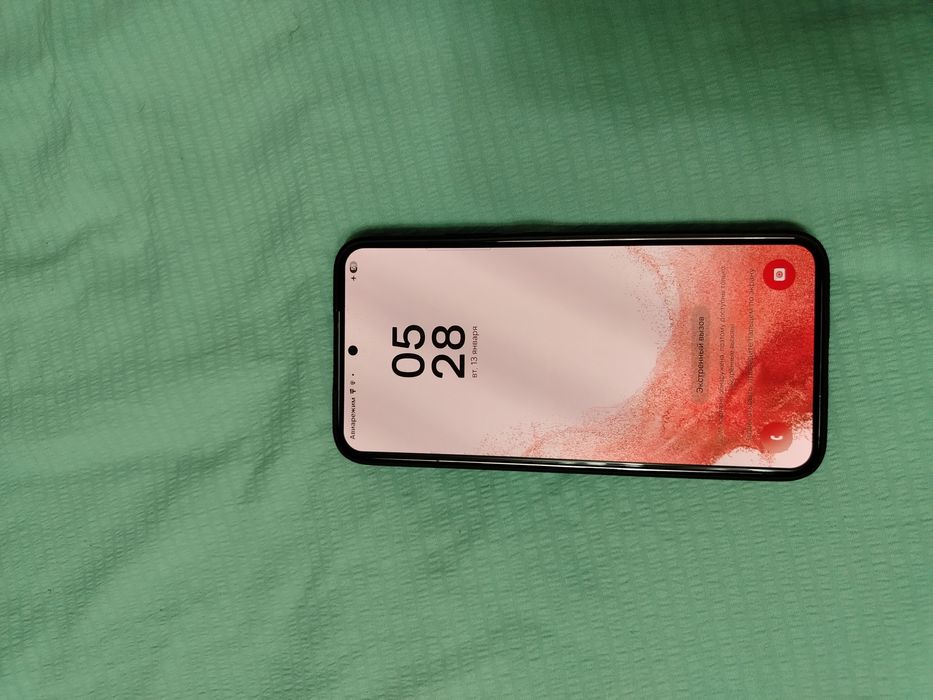 Самсунг S22+   телефон