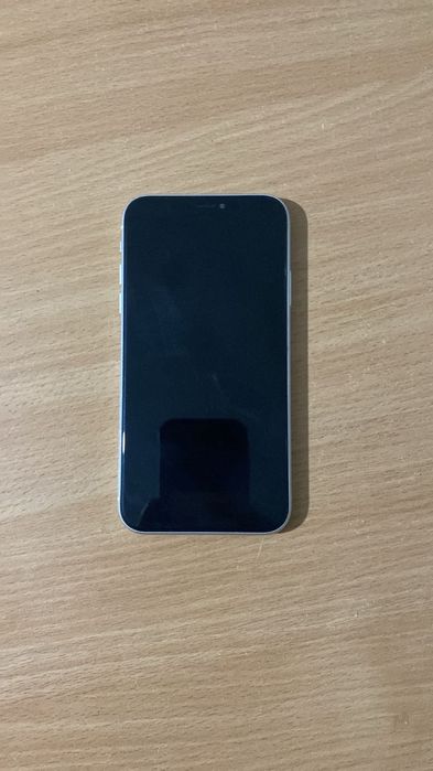 Продам айфон хр