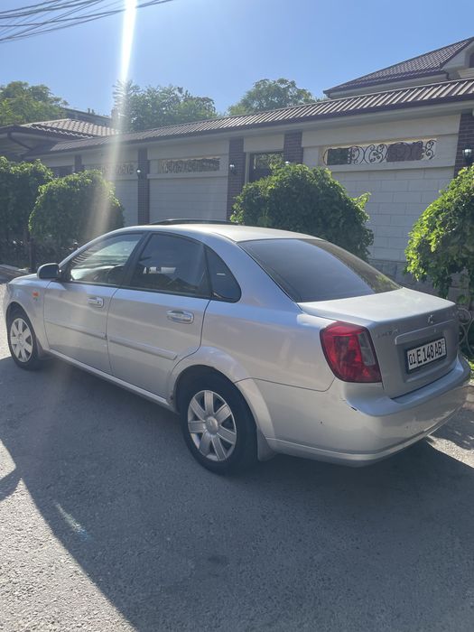 Lacetti avtoman 3pazitsiya ARENDA 1.200