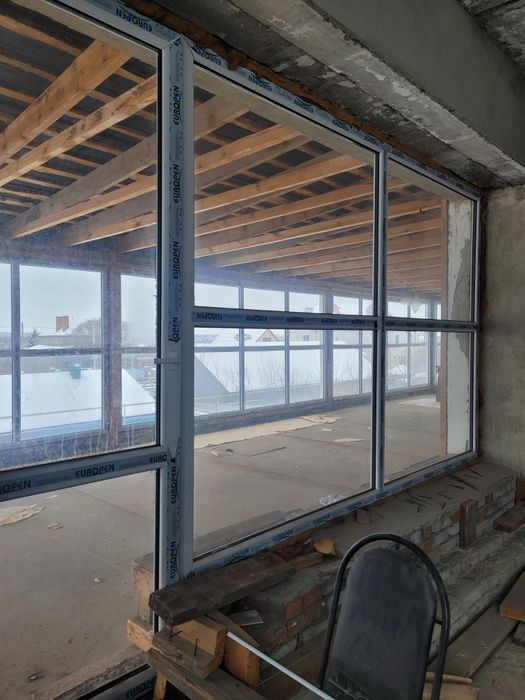 Продам коттедж в черновой отделке с стройматериалом