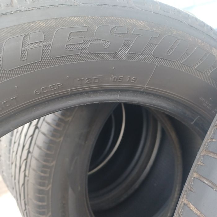 215 60 17 Bridgestine 4бр летни дот 19