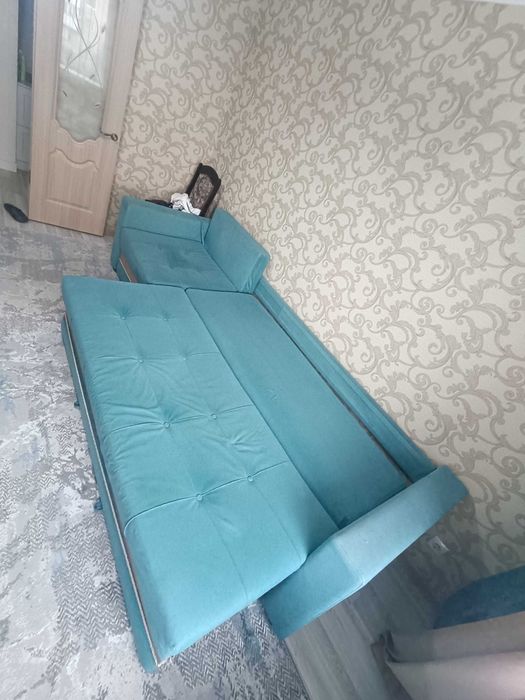 Диван в хорошем состоянии