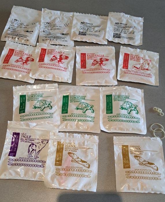 Подарявам ластичета, ключодържатели, слушалки, закачалки за София