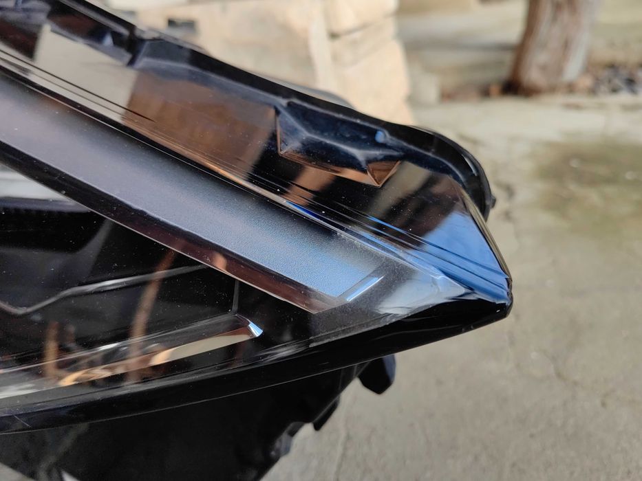Фар Audi Q3 LED десен / Фар Ауди Кю3 Оригинален