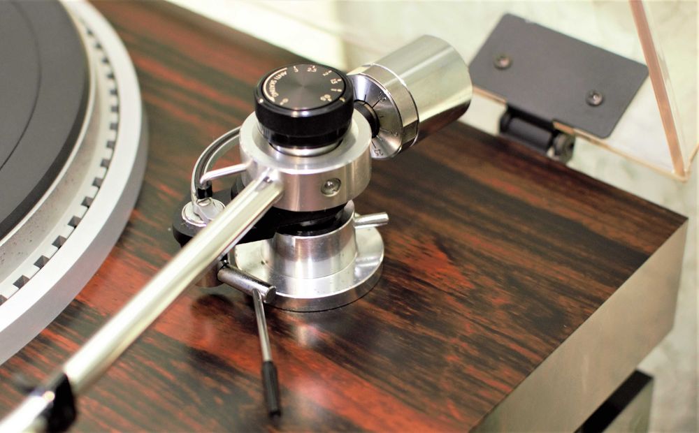 Проигрыватель виниловых дисков Victor Ql-5R