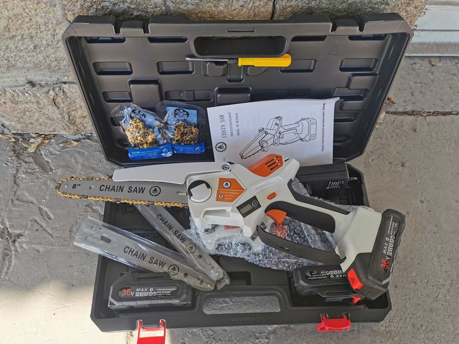 Акумулаторна резачка 36V/8Ah ТАЙГА 25см с омасляване-2 вериги-2 шини