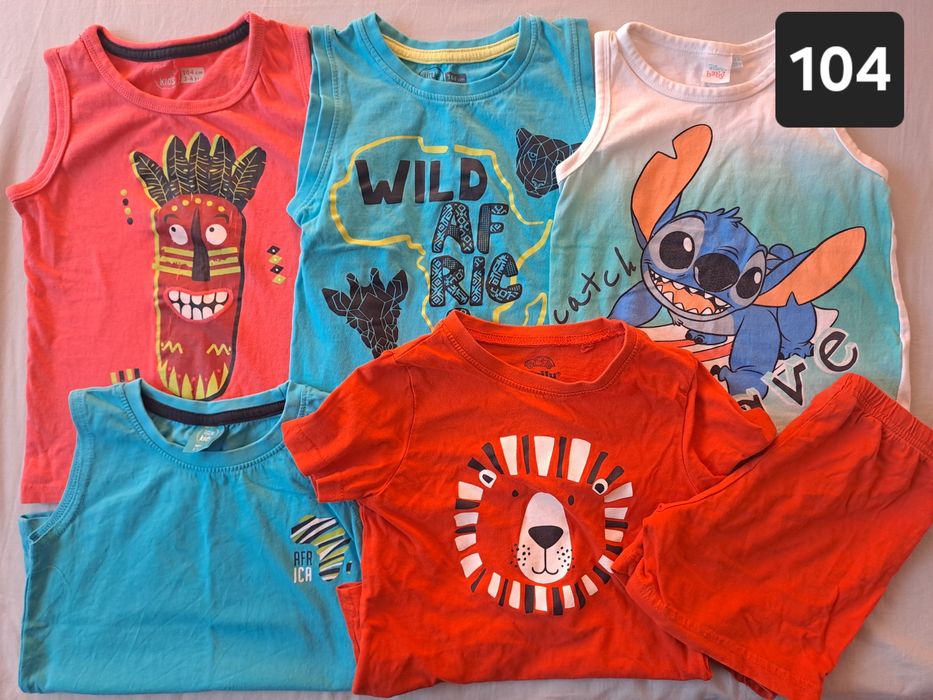 Различни детски дрехи