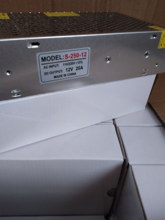 Блок питания 12В/20А