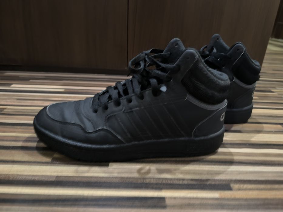 Високи маратонки Adidas 39 номер