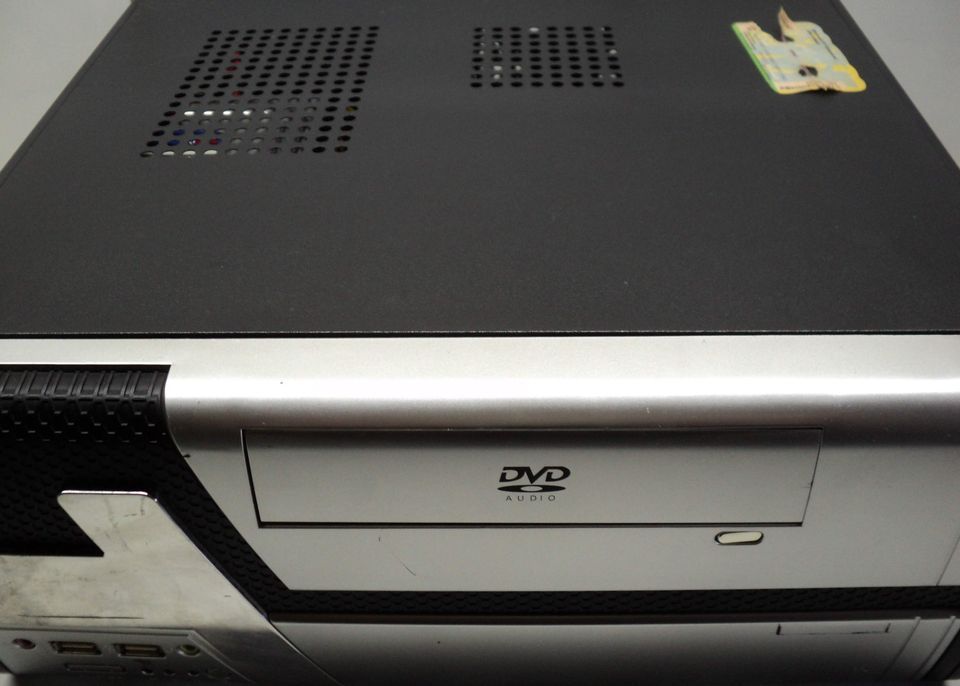 Unitate PC Tower MSI 7309 Carcasa Mini-Tower Placa: MSI MS-7309 Ram: 3