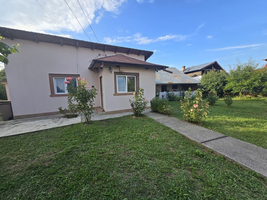 Casă cu teren 2.500 mp de vânzare – Băbana, sat Slătioarele (13 km de Pitești)