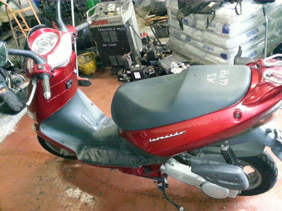 Aprilia Leonardo-150-На части