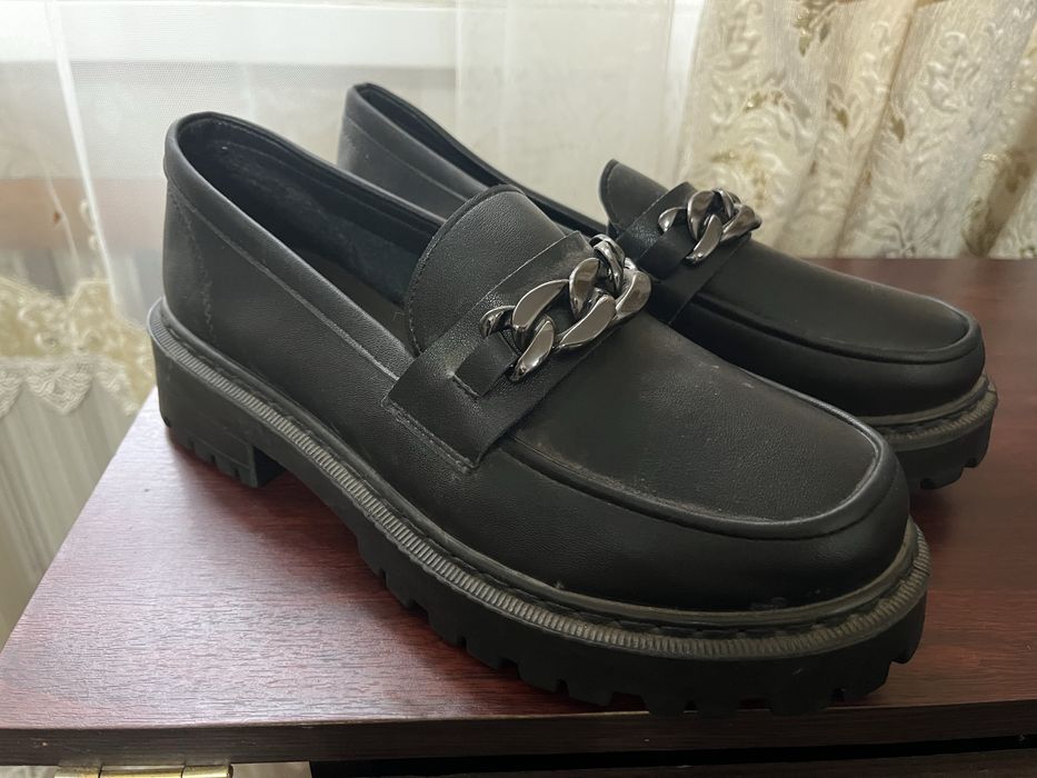 Продам кожаные туфли