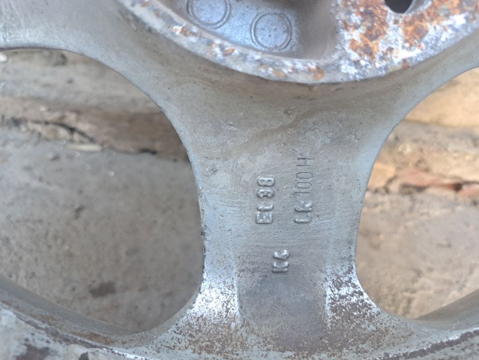 Продается колесый на 14.