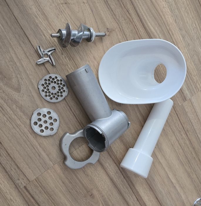 Robot de bucatarie Tefal  1000W PENTRU PIESE DE SCHIMB