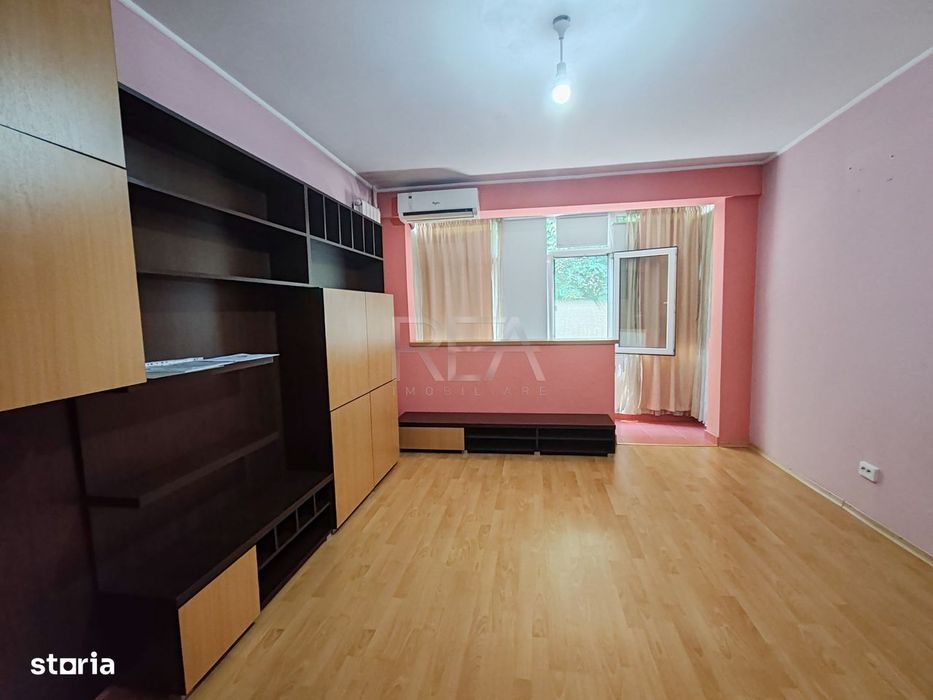 2 camere, et 3/4, bloc tip P, anvelopat-Drumul Taberei, Favorit — fotografia 3