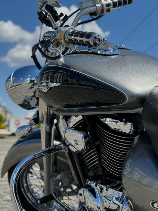 Suzuki Boulevard C50/Intruder C800