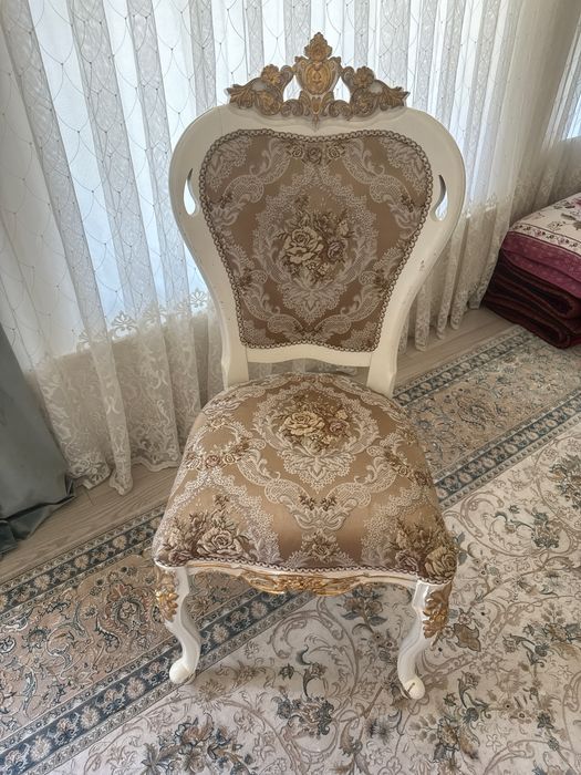 Stol stul ikkita shkaf