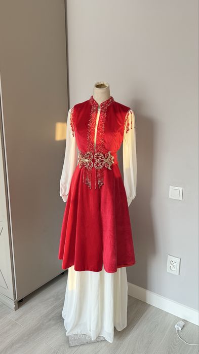 Продам камзолы в национальном стиле