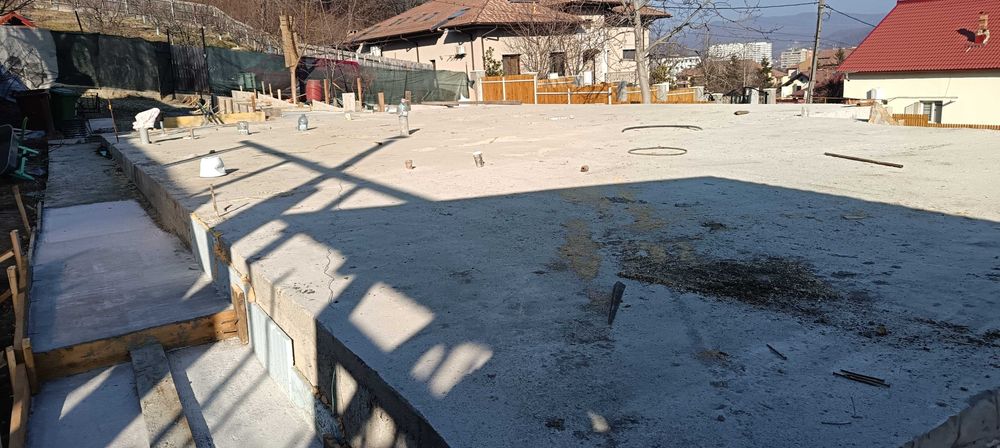 Teren intravilan  aproape de centrul orasului ,