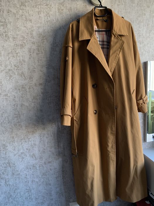 Продается женский плащ