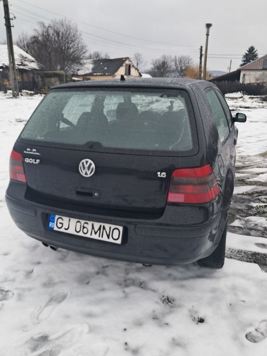 Vând golf 4 -coupe 1.6 16 v 105cp cod motor BCB