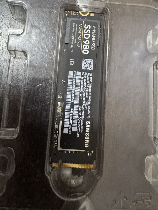 Nvme 2 TB Samsung EVO 980 de 1 TB si Nvme Mircron Gen 4 de 1TB