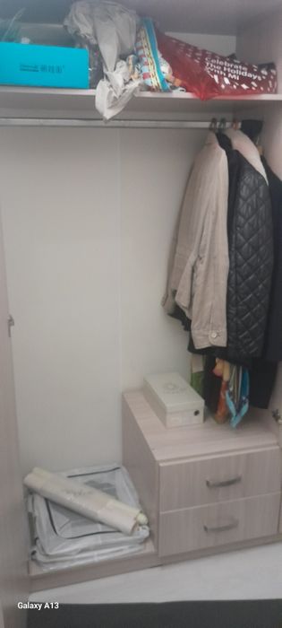 Шкаф почти новый