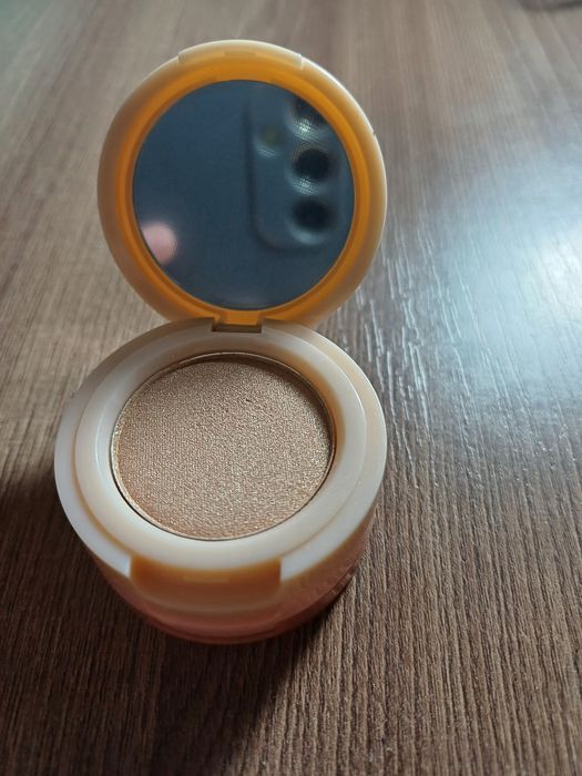 Румяна, хайлайтер и тени 3 в 1