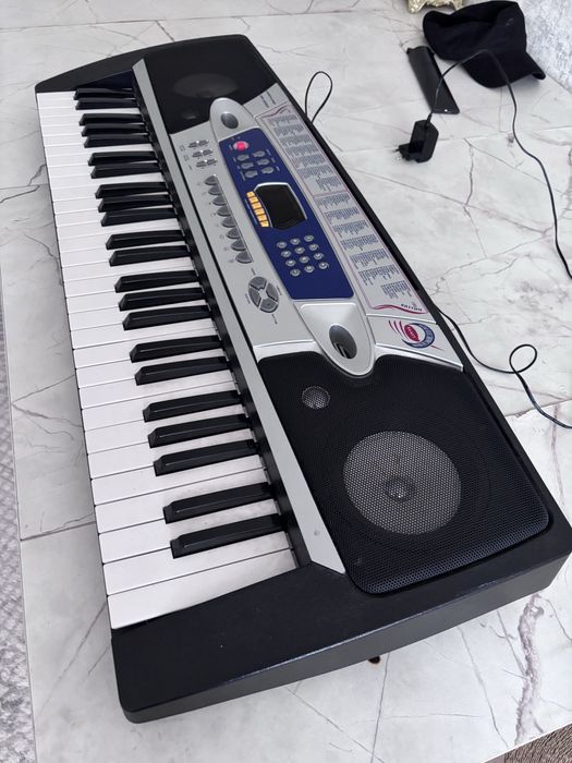 Синтезатор МК-2063.
