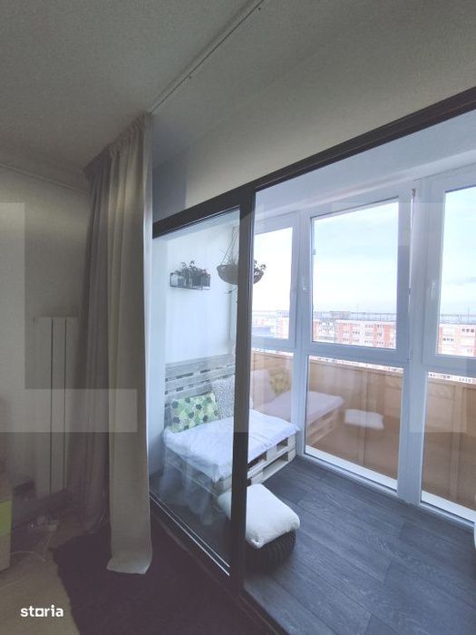 Apartament cu 3 camere, zona Aurel Vlaicu, Bloc renovat