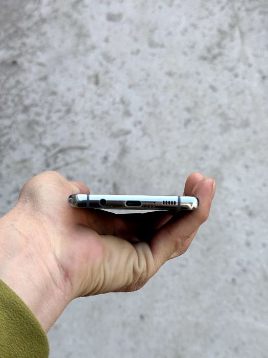 Samsung galaxy S 10 5g xolati ideal