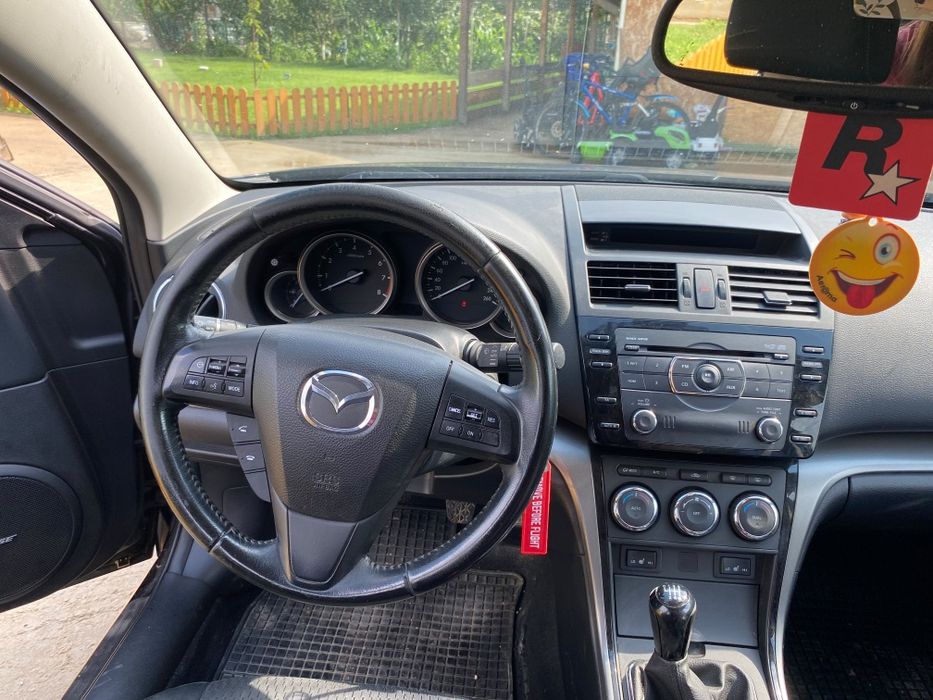 Vând Mazda 6 2011