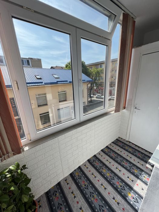 Inchiriez apartament