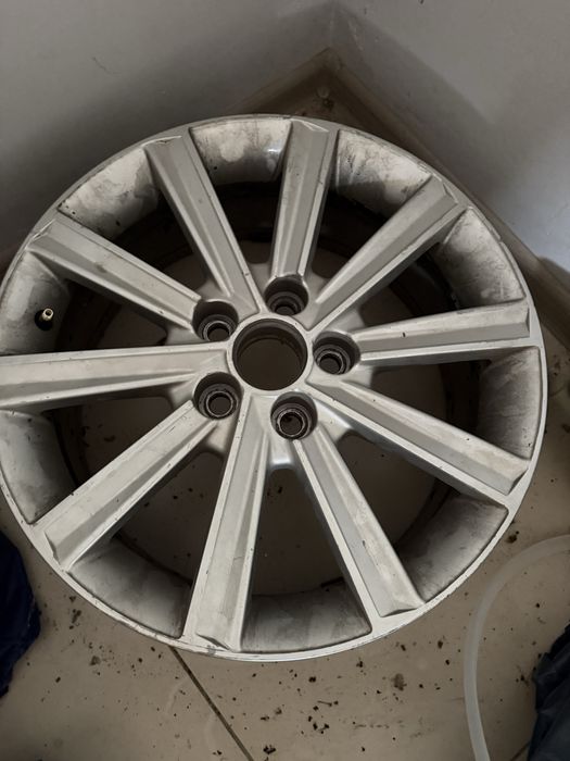 Диск от Toyota camry 50