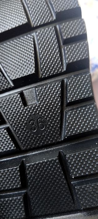 Дамски кожени боти